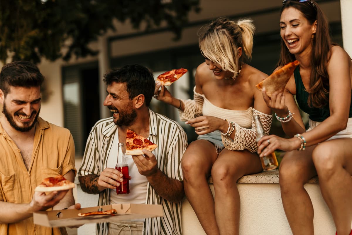 Emotional Eating vs. Actual Hunger: How to Tell the Difference